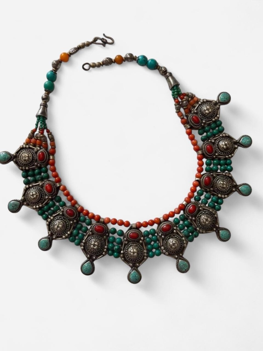 Vintage Ethnic Traditional Tibetan Himalayan style silver-plated bib necklace